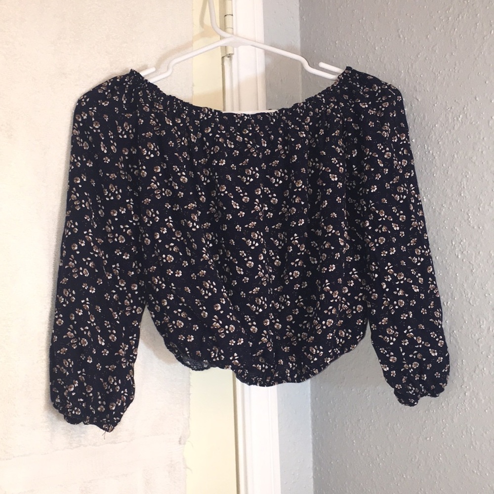brandy Melville off the shoulder top